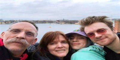 Billie Eilish father age, height, actor, wife, children, Instagram net worth