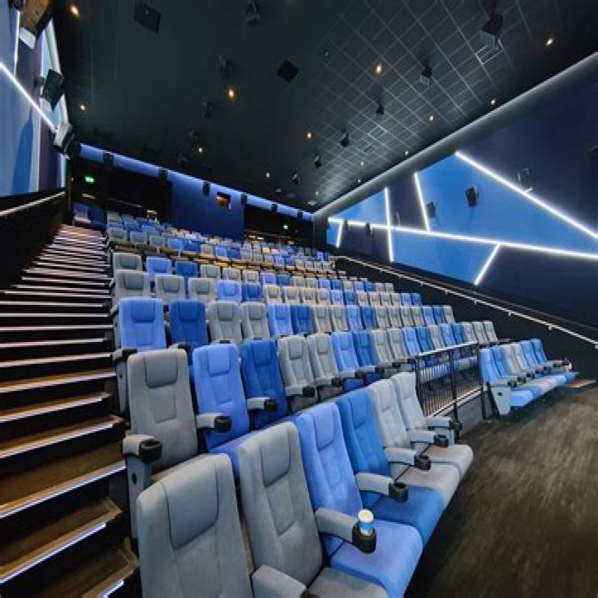 Heart WTW-Scott Cinema Competition - Oct19
