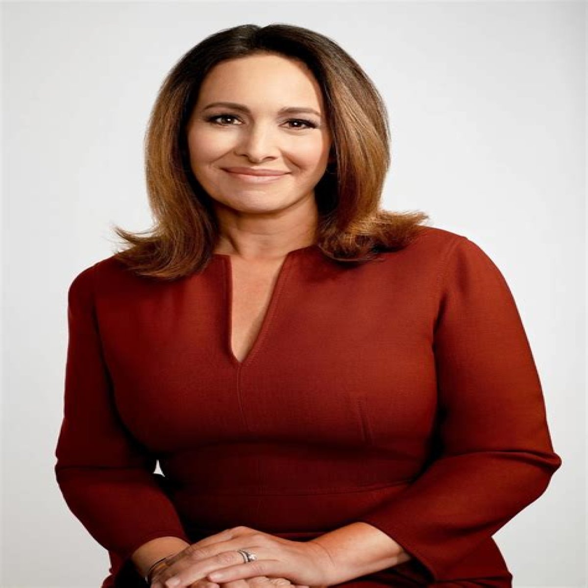 Is Nancy Cordes “Face the Nation” chief correspondent for CBS News? Her bio, net worth, pregnant, husband, kids