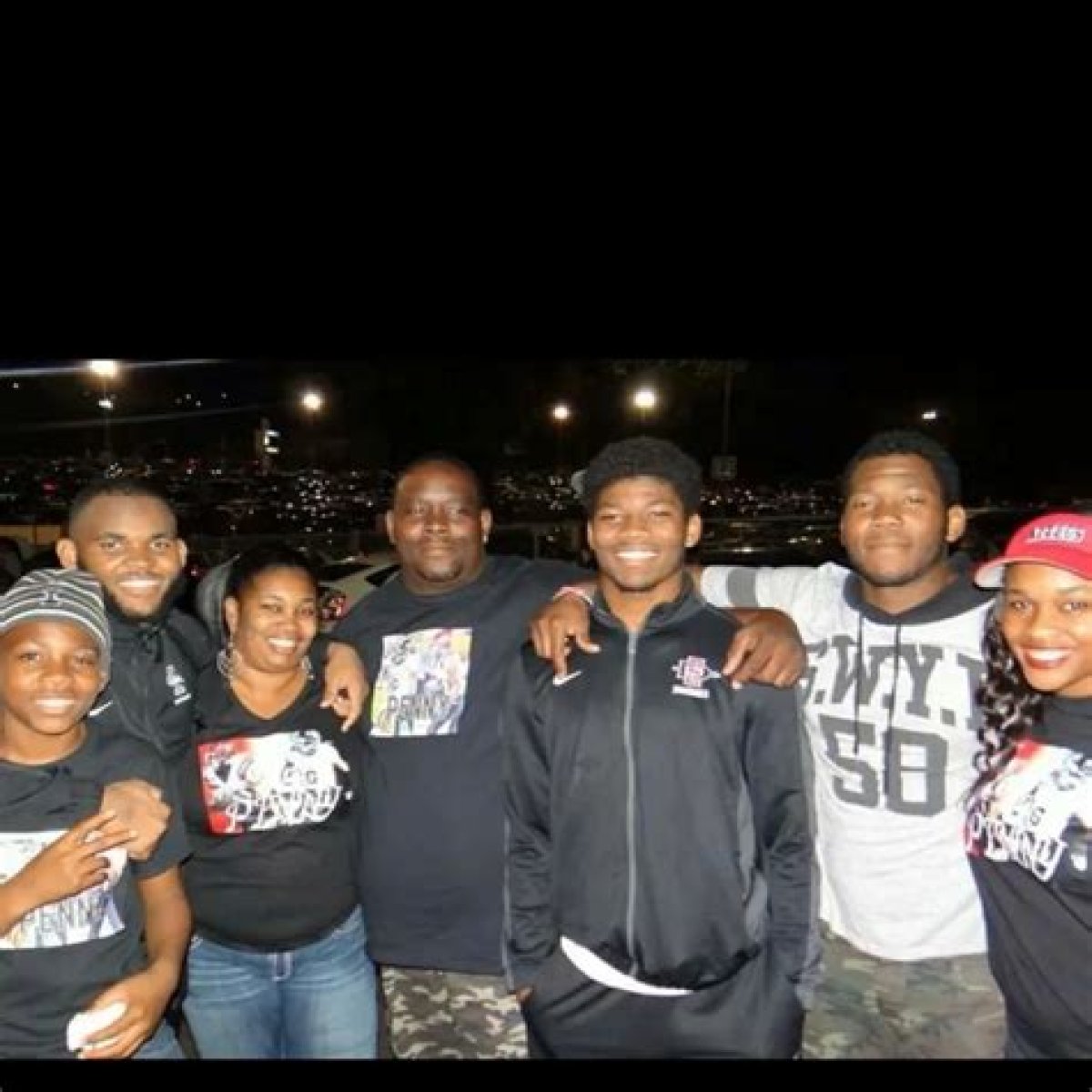Rashaad Penny Siblings: Meet His 4 Siblings