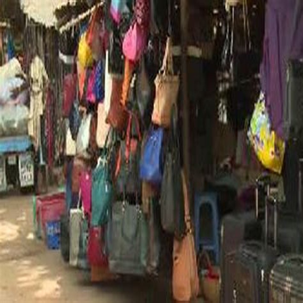 Unwanted second-hand items given a new life in Togo | Business and Economy