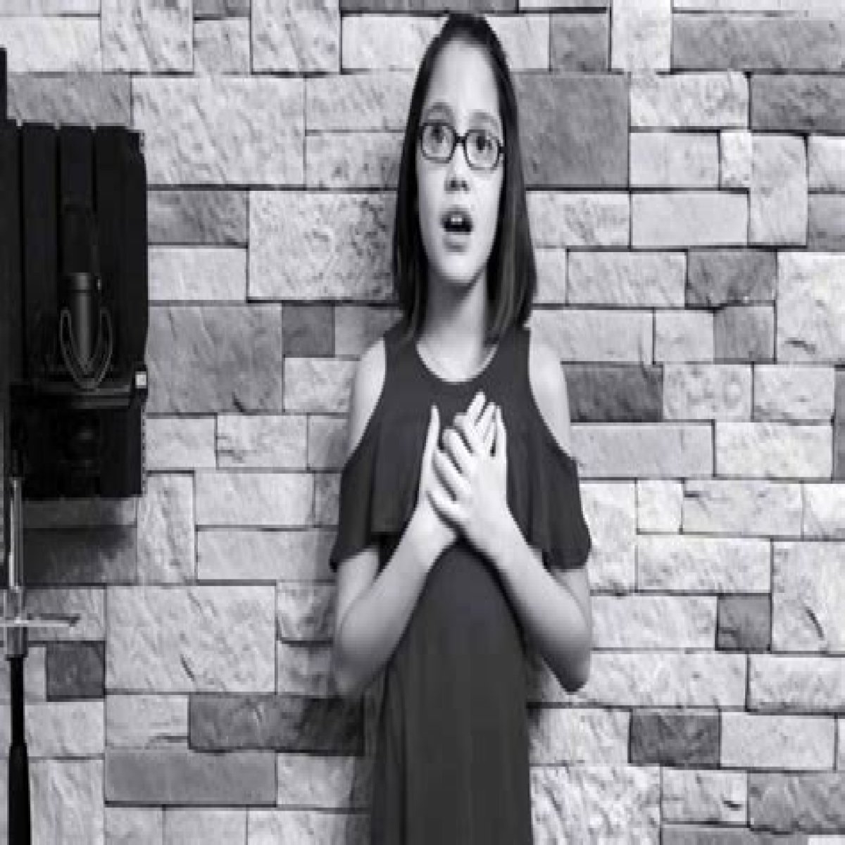 Who Is Liamani Segura? Little 12 Years Old Girl Aka Liamani Sings Goes Viral On TikTok - The Next Superstar?