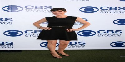 Zoe McLellan Net Worth – How Much is McLellan Worth?